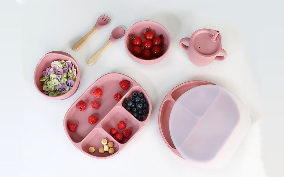 Baby silicone weaning set with fruit and food - lifestyle