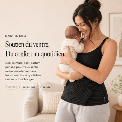 Maman tenant son nouveau-né en portant la ceinture de maintien post-partum Relievoo noire