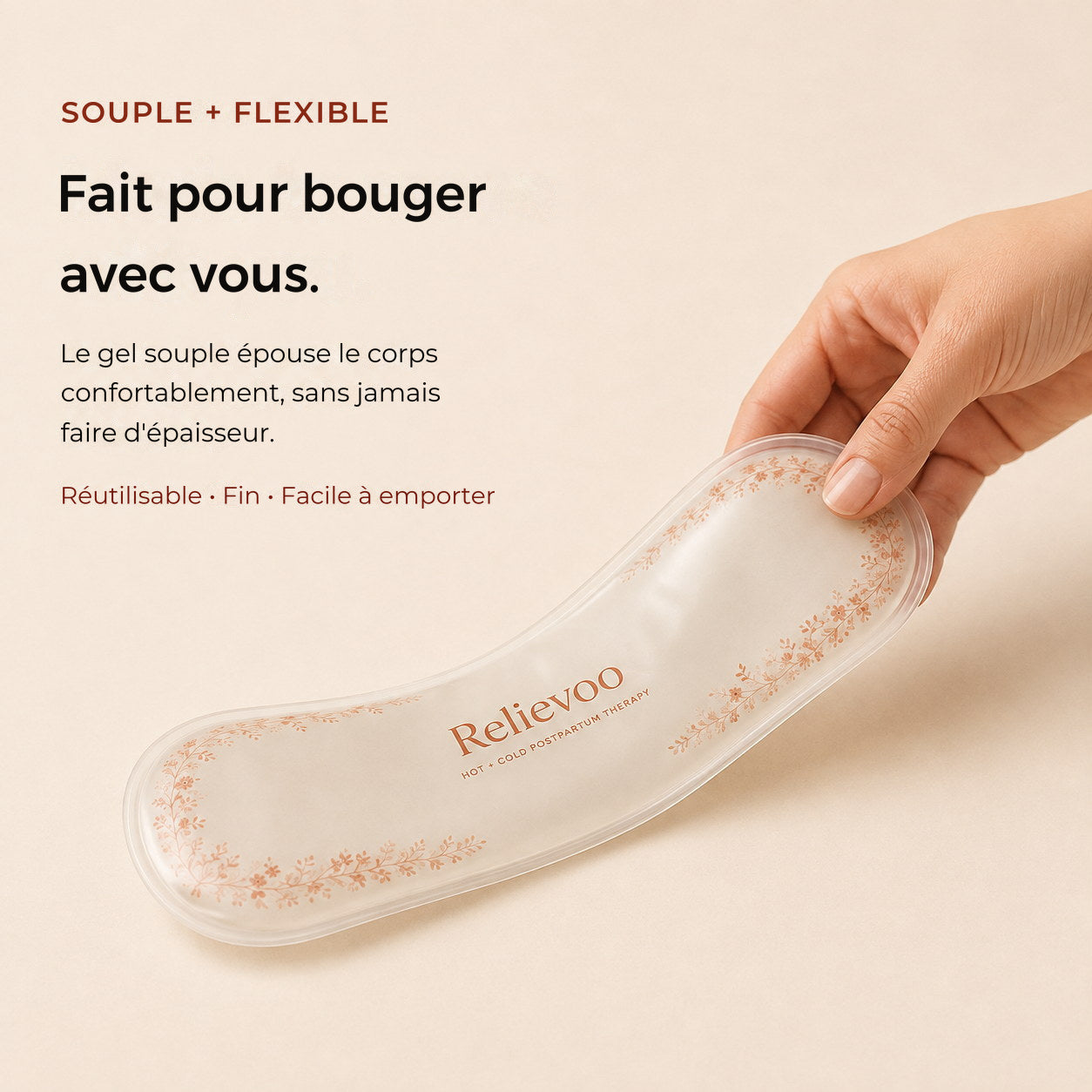 Coussin périnéal Relievoo souple qui se plie dans la main pour épouser confortablement le corps