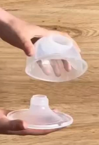 Step 1: Insert the flange into the Relievoo collection cup
